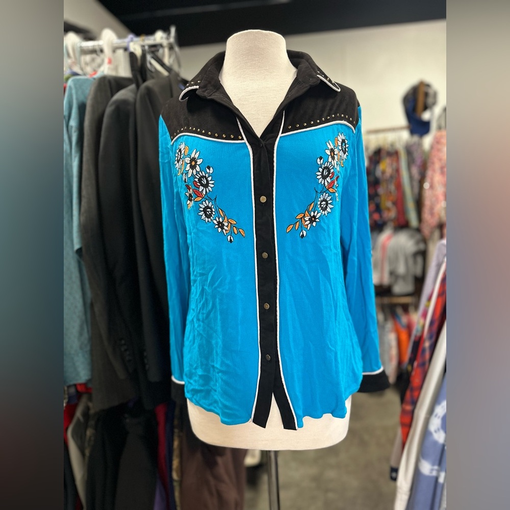 Women's Floral Embroidered Button Down Shirt - Blue and Black